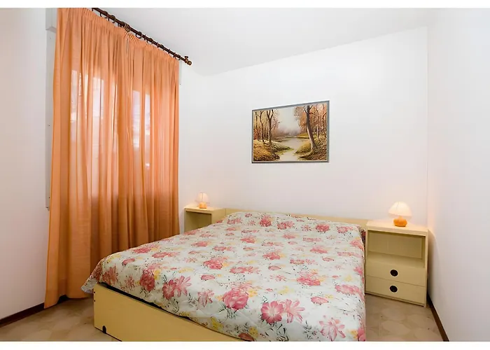 Cormor Y - Piscina * Bibione